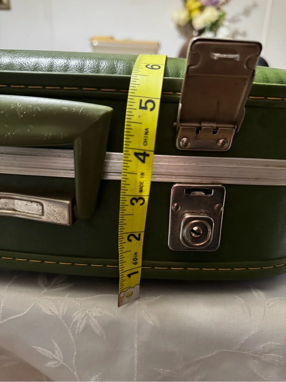 Vintage 1960s/1970’s Green Hard Vinyl Suitcase